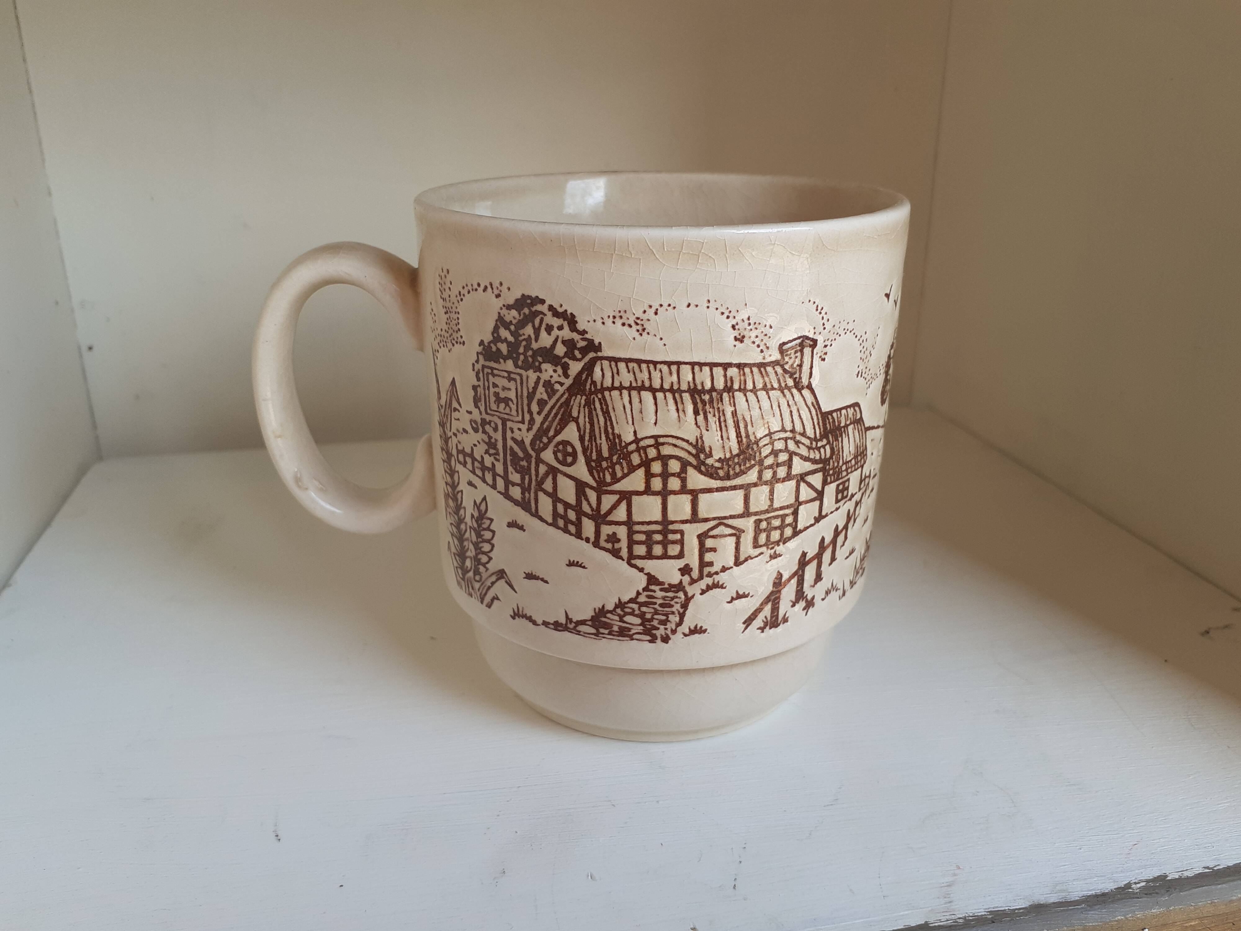 English stoneware cup or music box