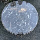 Coffee table in wrought iron and marble top