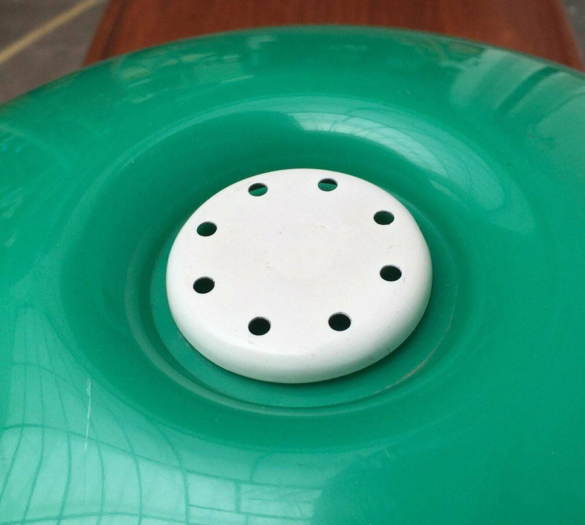 Mid-century green Italian table lamp Toledo by Luigi Massoni for Guzzini, 1960s.