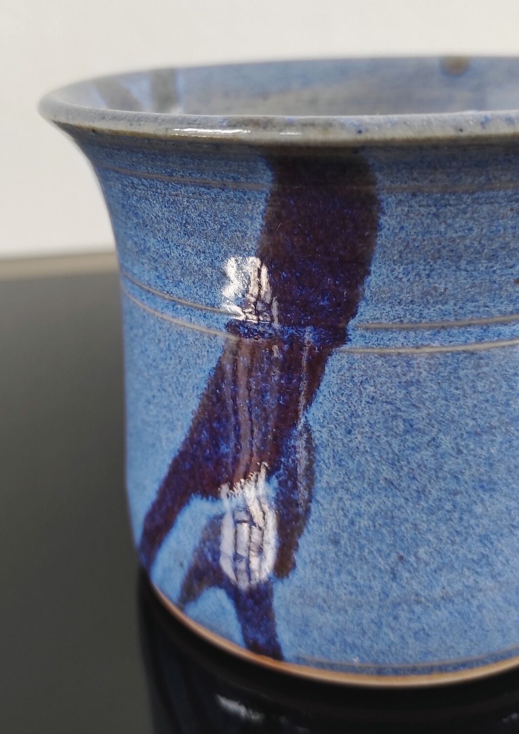 Tasse /  bolle vintage en grès émaillé, signé