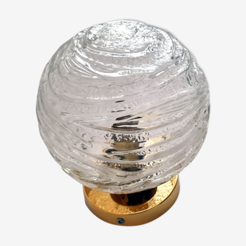 Globe wall lamp *O37