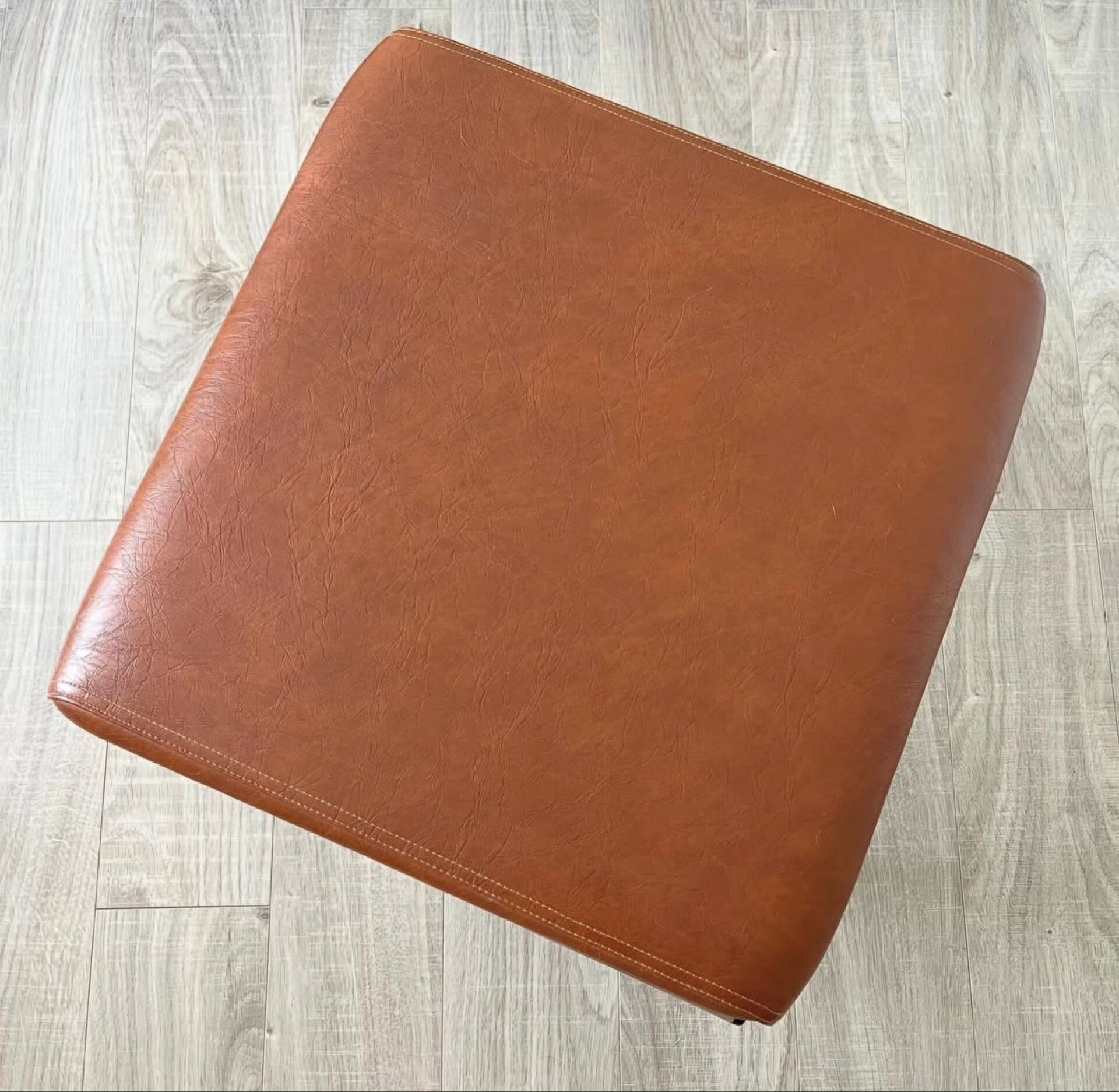 Ottoman vintage Pierson