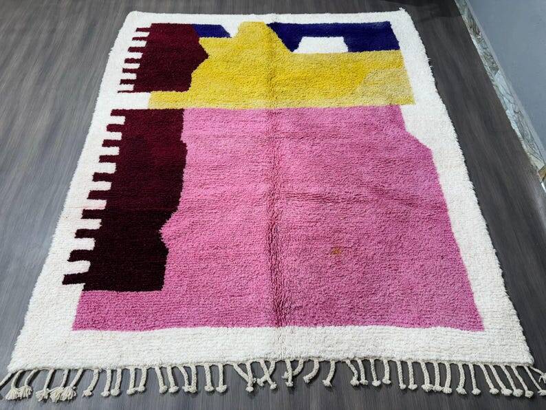 Beni Ouraine handwoven rug, traditional style, size 100 x 200 cm