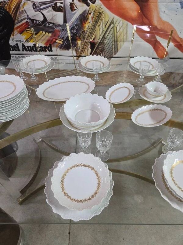 Important service de table en porcelaine de Limoges, manufacture Raynaud