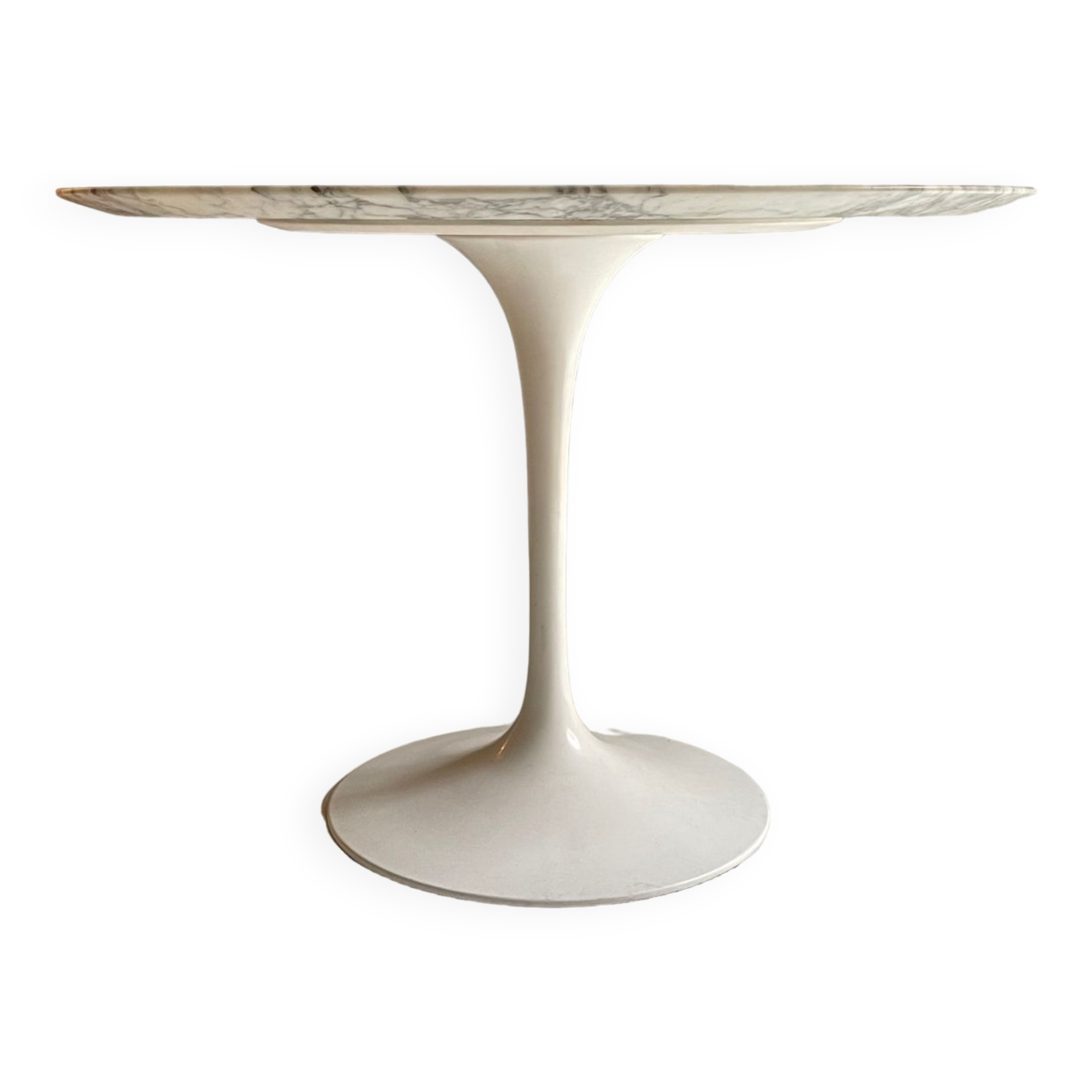 Marble Tulip Dining Table by Eero Saarinen for Knoll