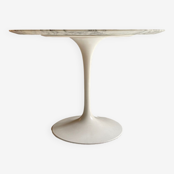 Marble Tulip Dining Table by Eero Saarinen for Knoll