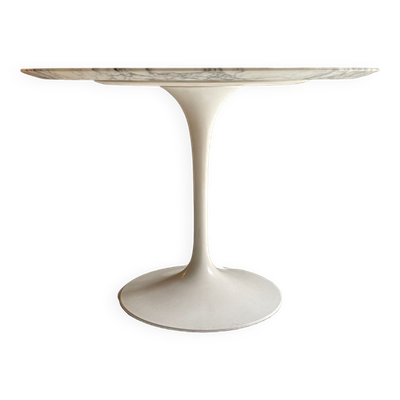 Table à manger en marbre tulipe par Eero Saarinen pour Knoll