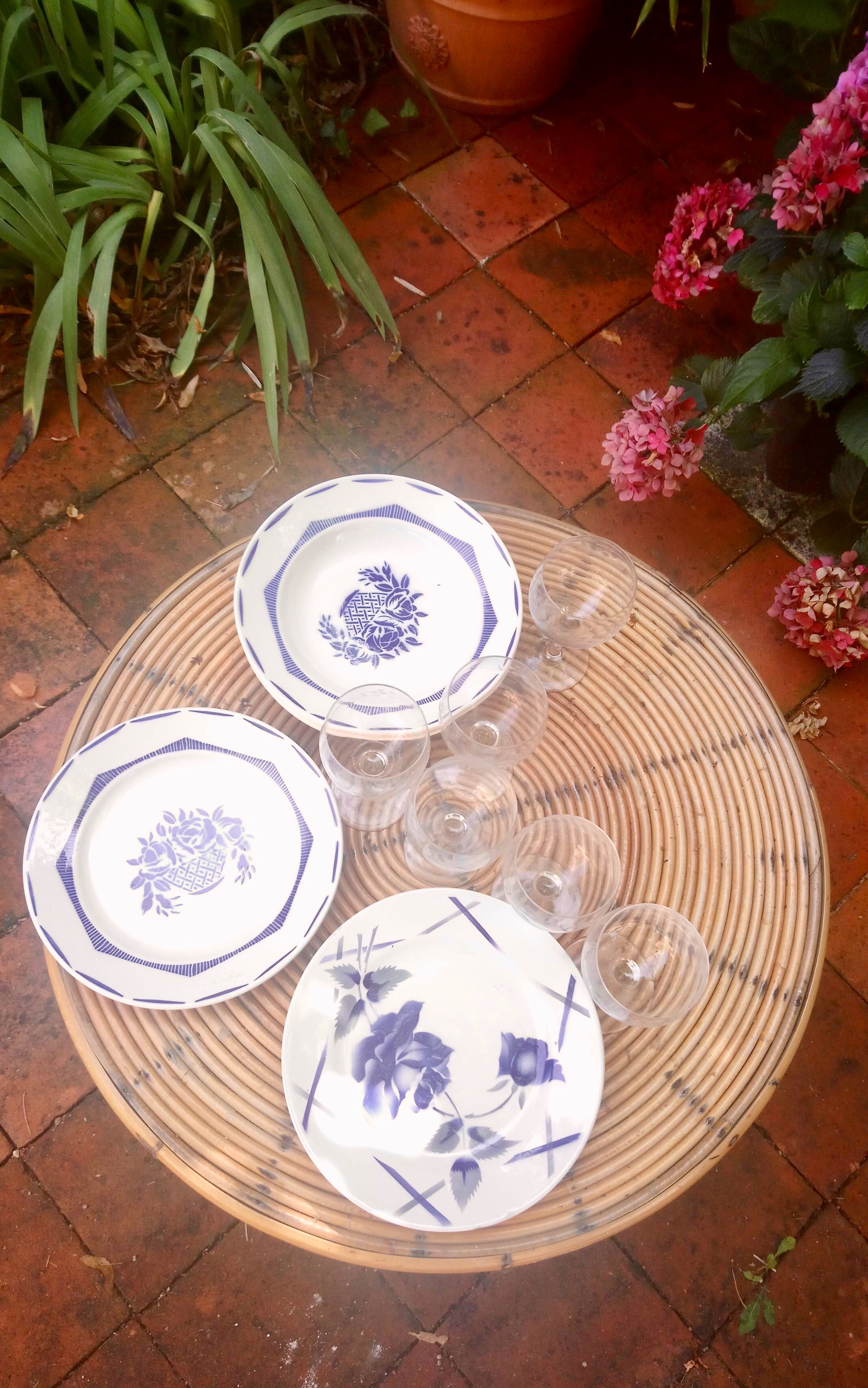 Vintage plates 50's blue