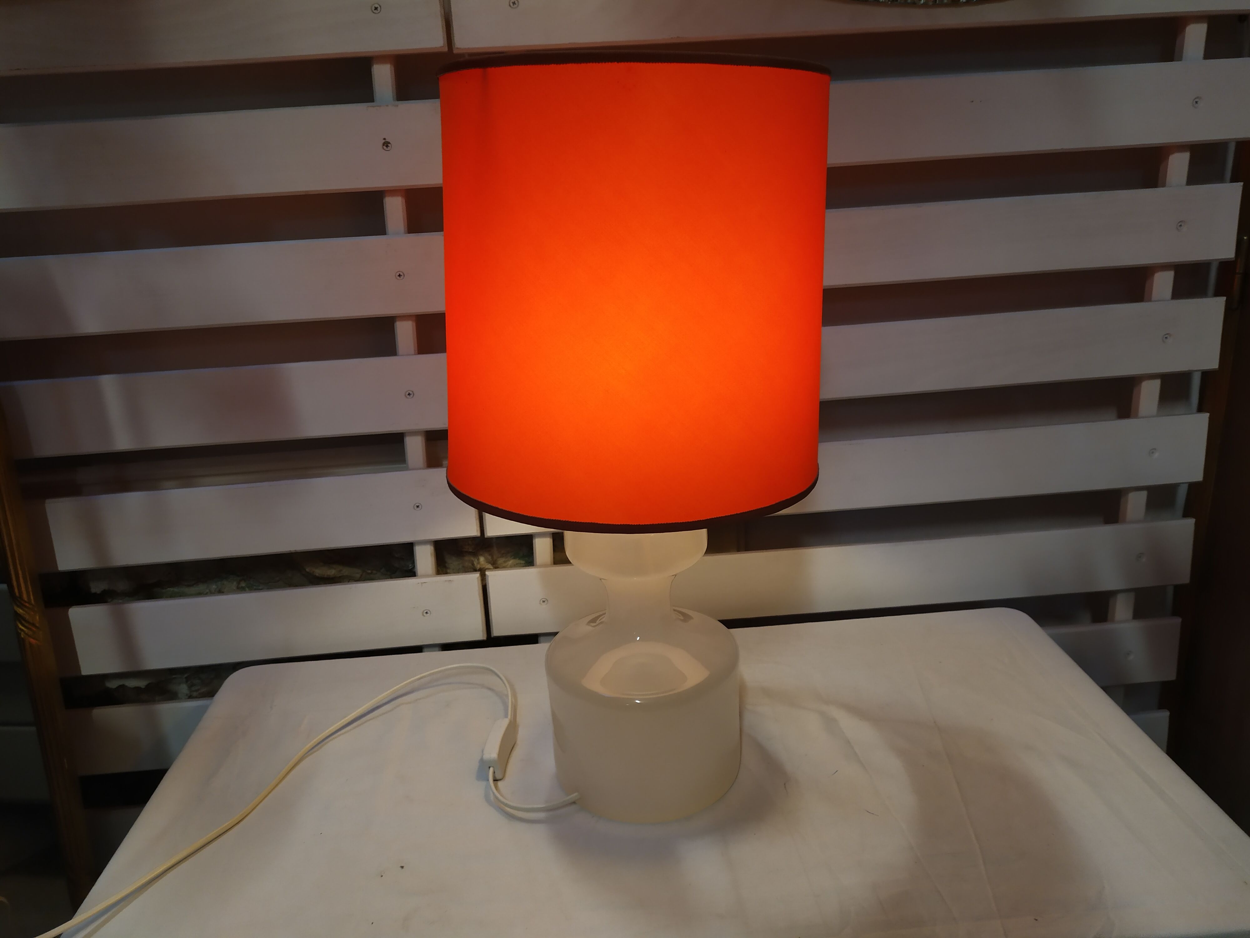 Vintage opalin glass table lamp