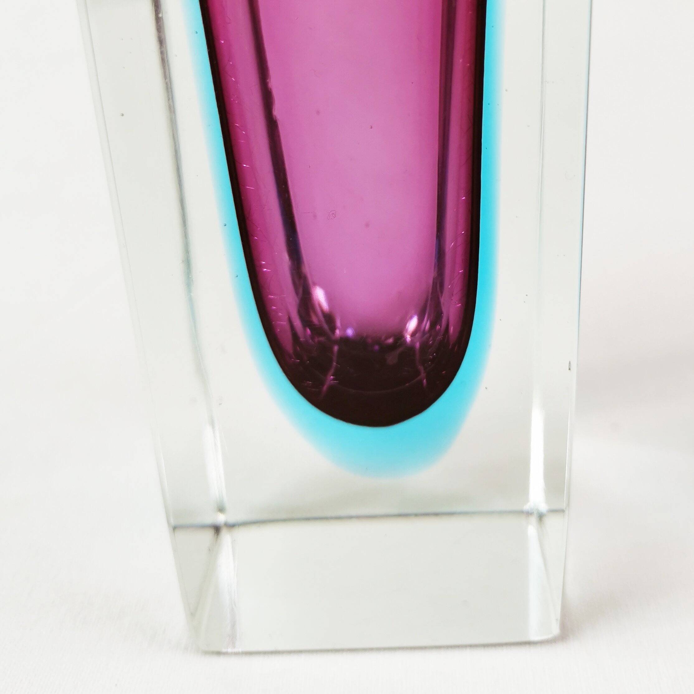 Vase Murano Sommerso – Modernisme italien, années 1960