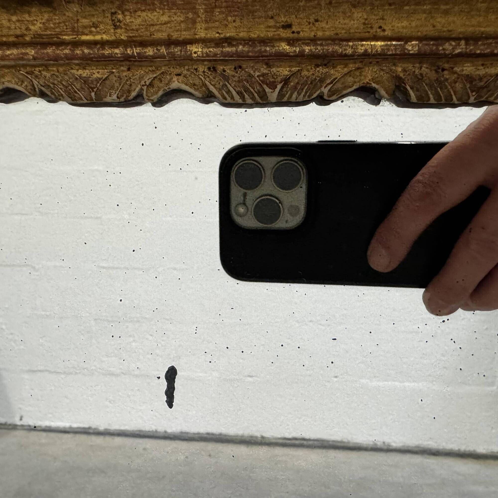 Superb antique mirror with a gilded frame – Maison Lebrun Paris (since 1847)