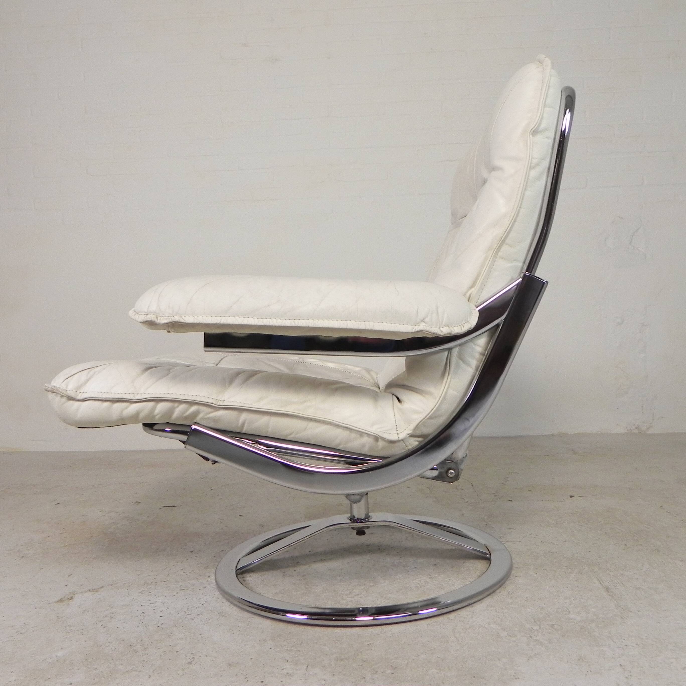 Leolux armchair, swivel chair with white leather upholstery, 1960s