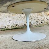 Eero Saarinen coffee table, oval, "Tulip" by Knoll International, circa 70's