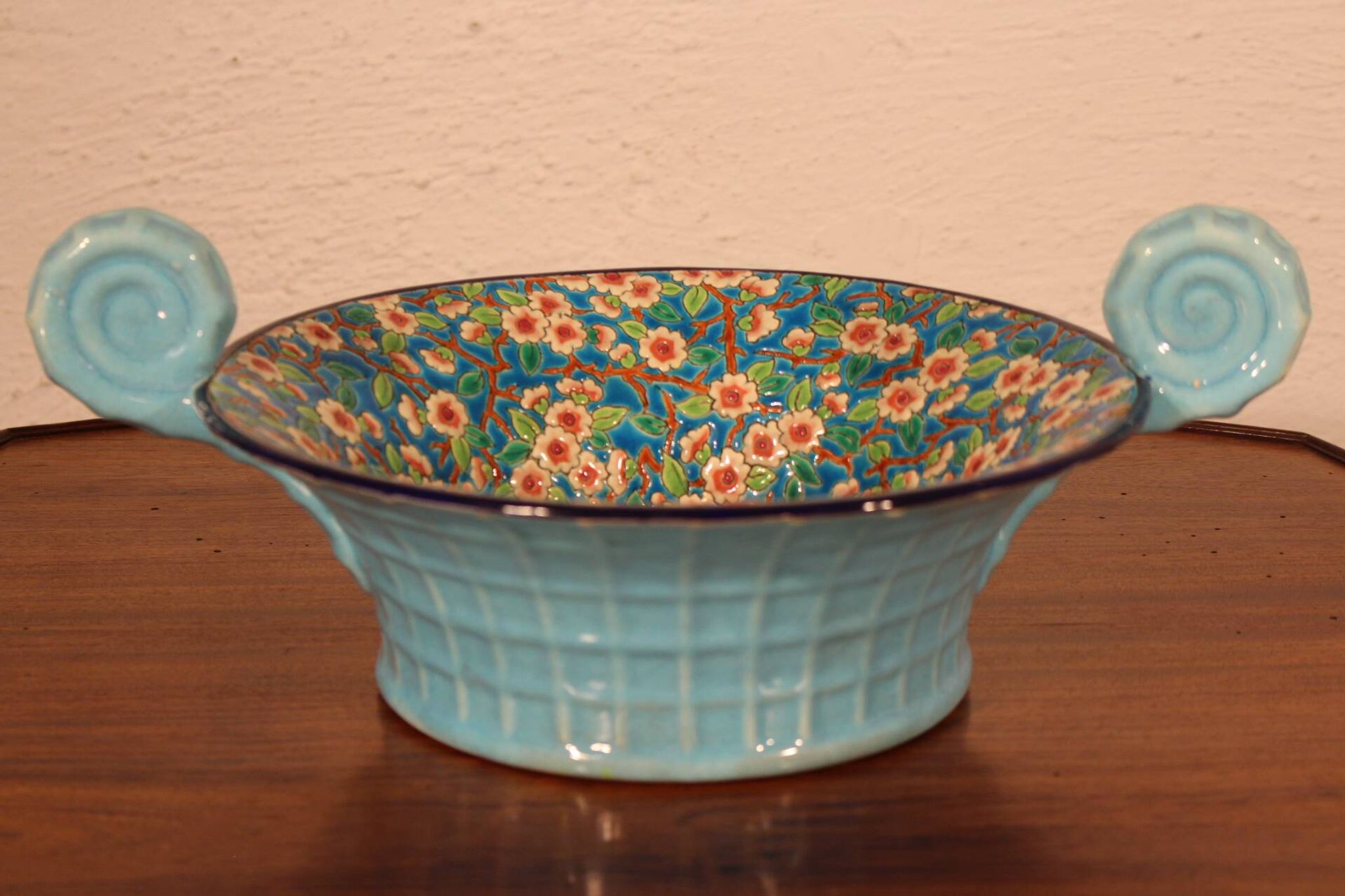 Coupe art déco des émaux de Longwy