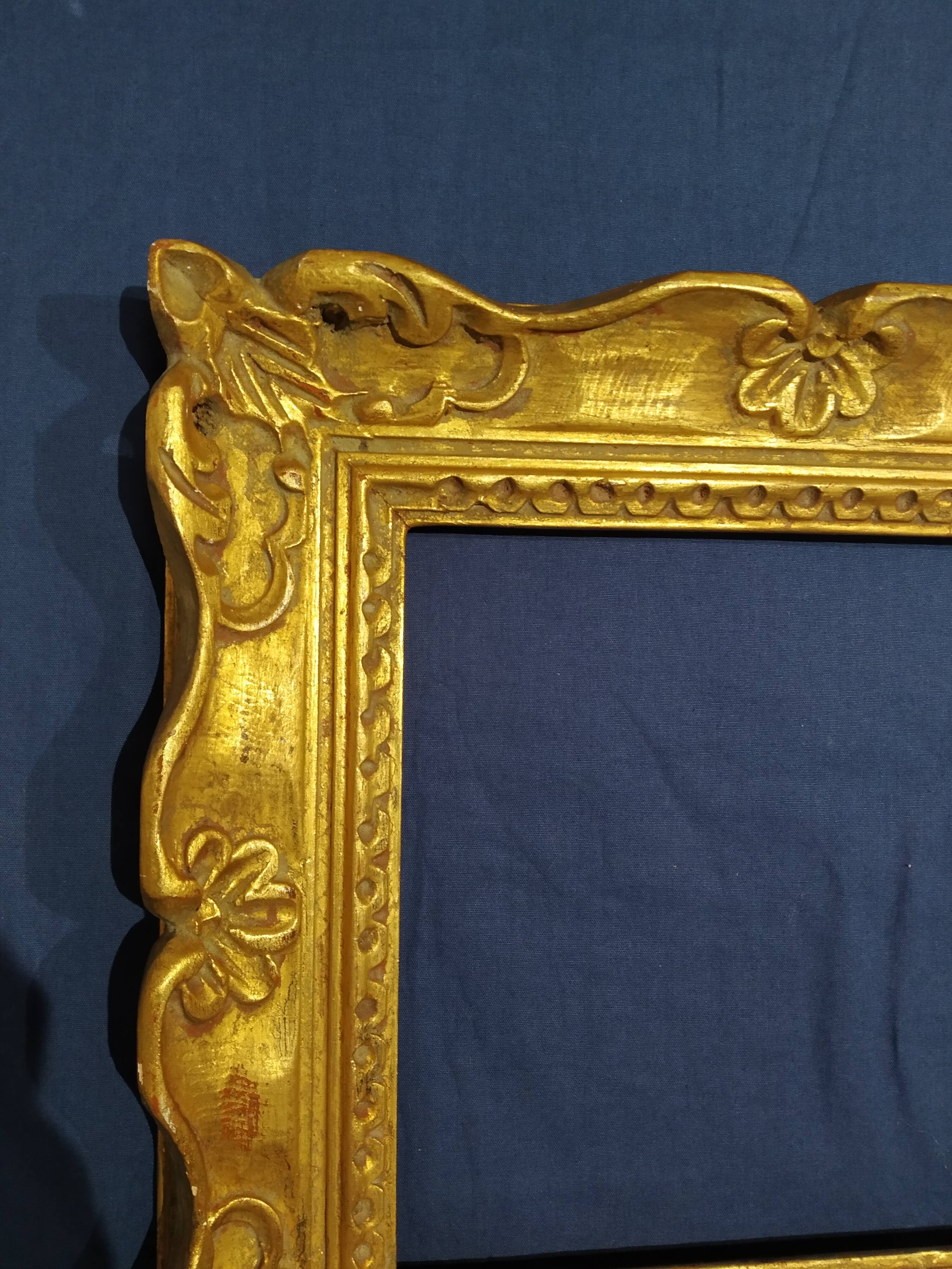 Montparnasse frame gilded carved wood foliage 22 cm x 21 cm