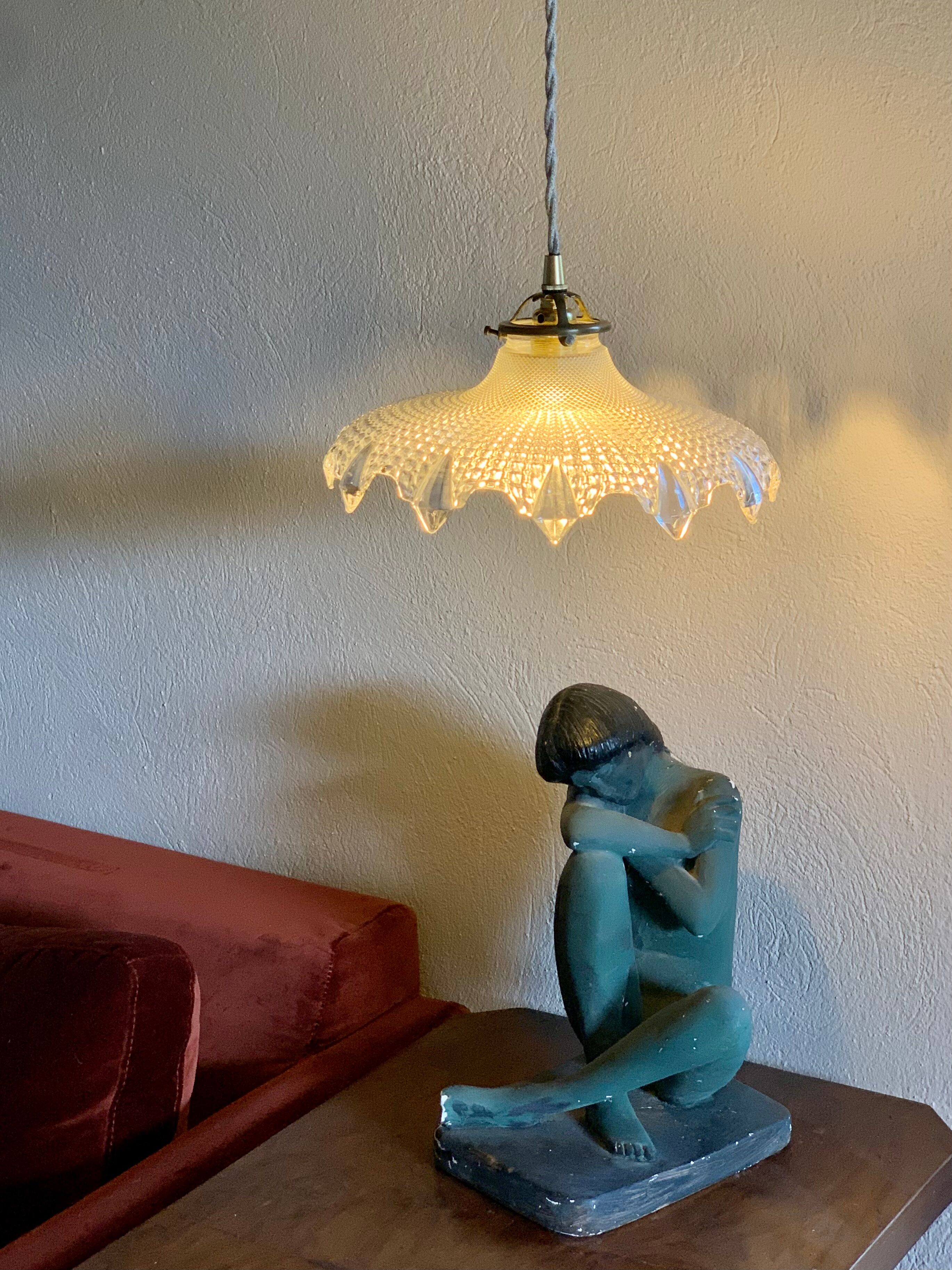 Suspension Holophane vintage diamond glass