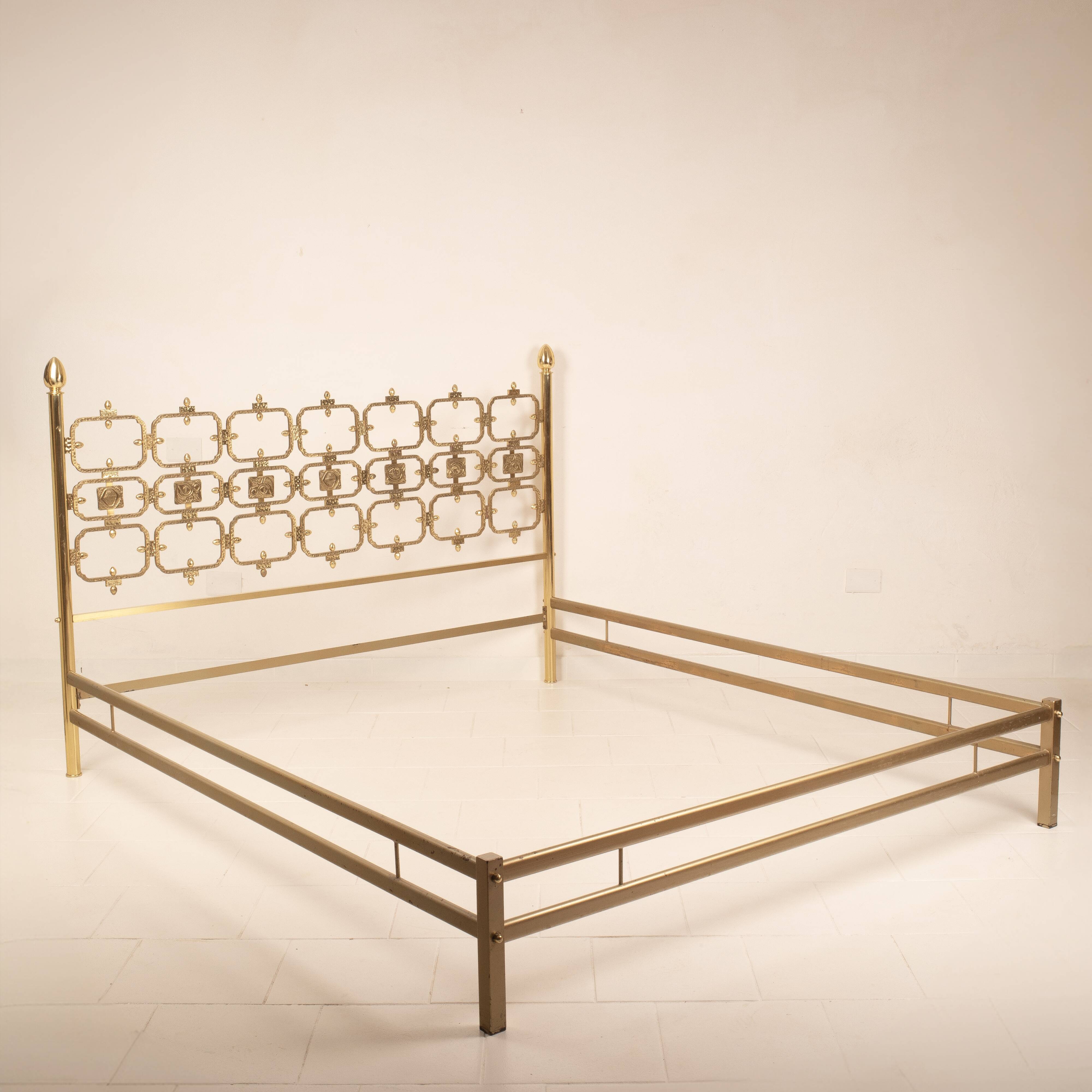 “Thailandia” Bed by Ciansky, Shelba and Luciano Frigerio for Frigerio di Desio