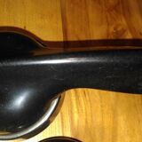 Téléphone en bakélite