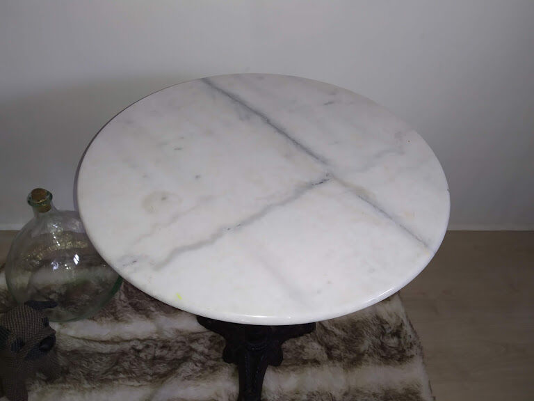 Former fonte foot bistro pedestal