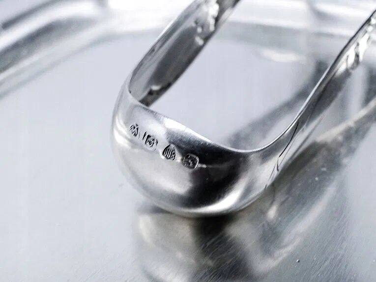 AA3 Decorative Silver Old Embossed Tongs 800