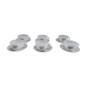 Lot de 6 tasses à café et sous-tasses Arcopal vintage en opaline décor roses anciennes