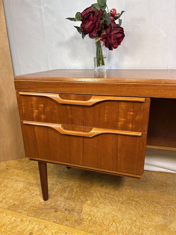 Bureau en teck vintage rétro du milieu du siècle par Stonehill (1960) Design intemporel –