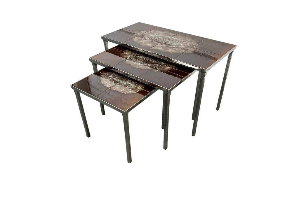 Ensemble de 3 tables gigognes vintage / tables d'appoint avec céramique