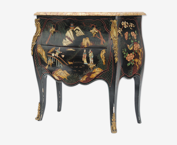 Commode en laque noir de style Louis XV