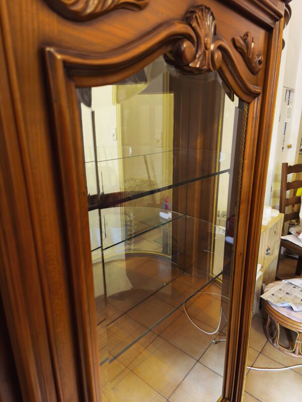 Argentier, vitrine en merisier massif