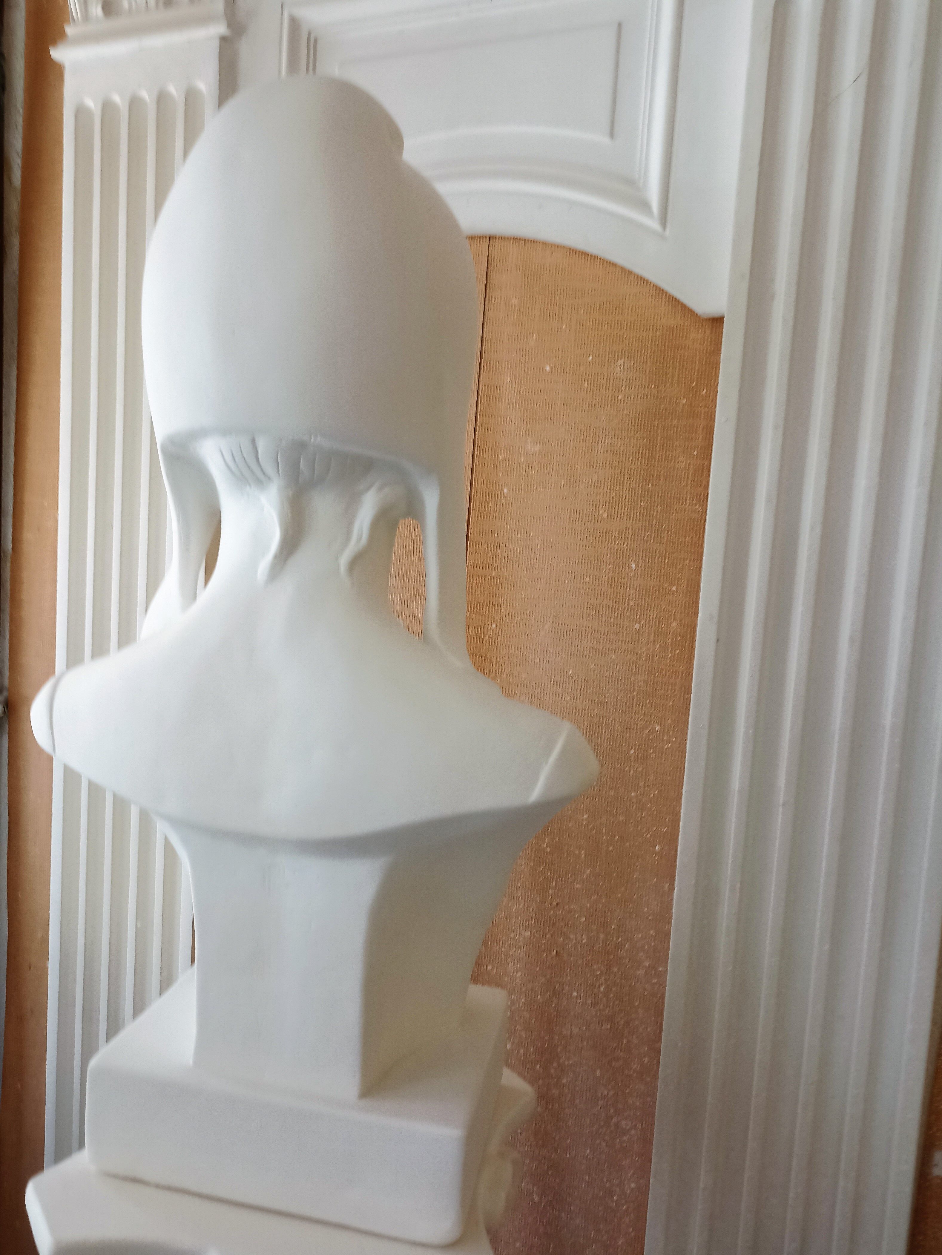 Large bust Marianne H:64cm B. Bardot