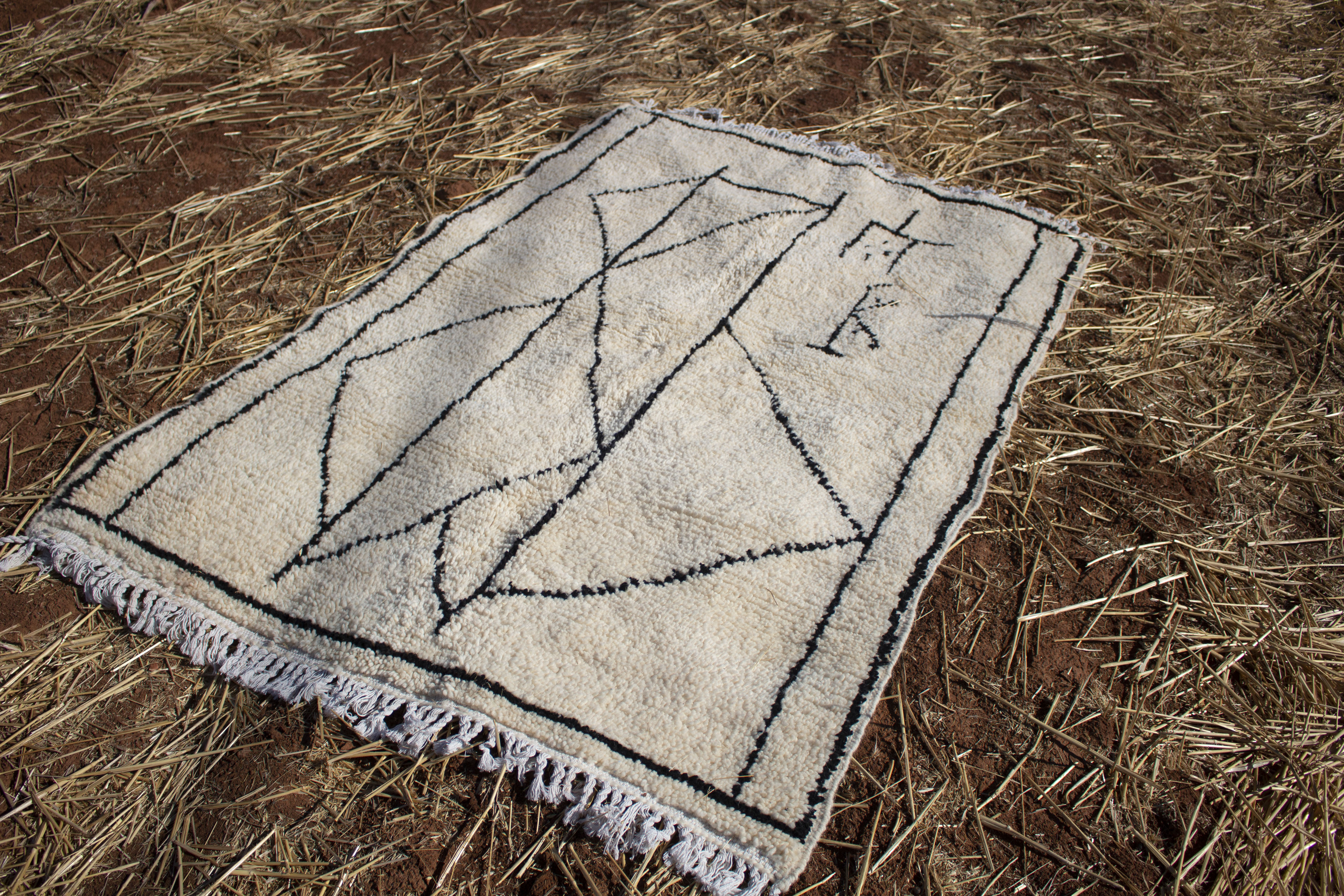 Moroccan beni ourain rug 122x183 cm