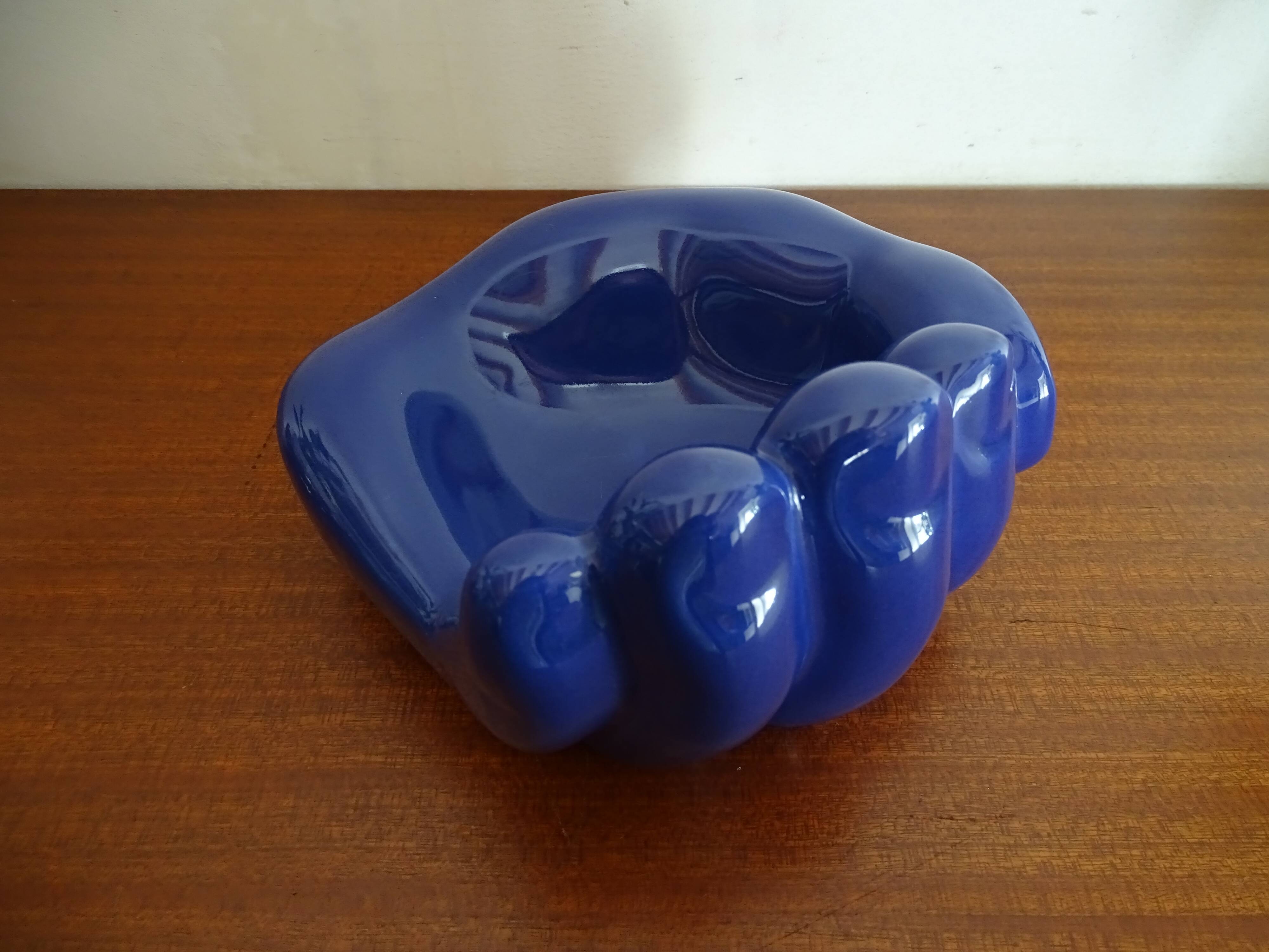 Empty hand pocket giant ceramic blue vintage