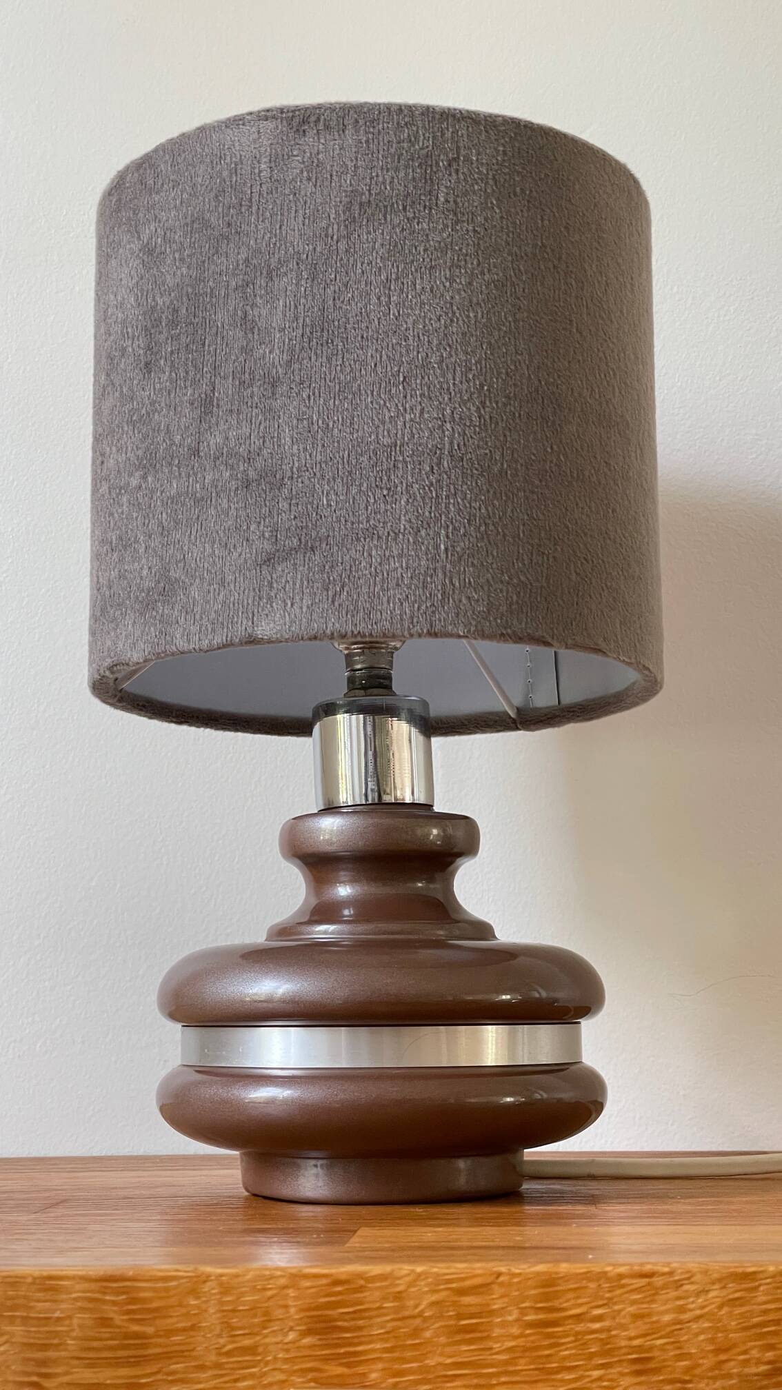 Ceramic lamp with aluminum rim 70s