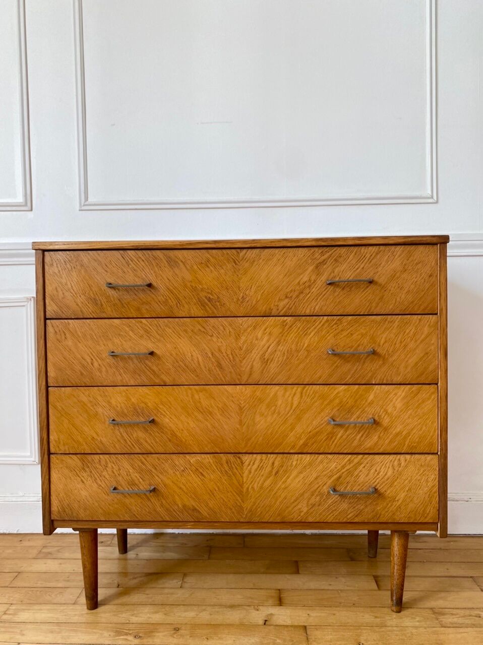 Vintage chest of drawers