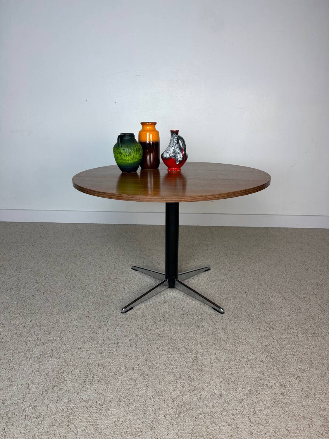 Vintage German round coffee table – Walnut & star base