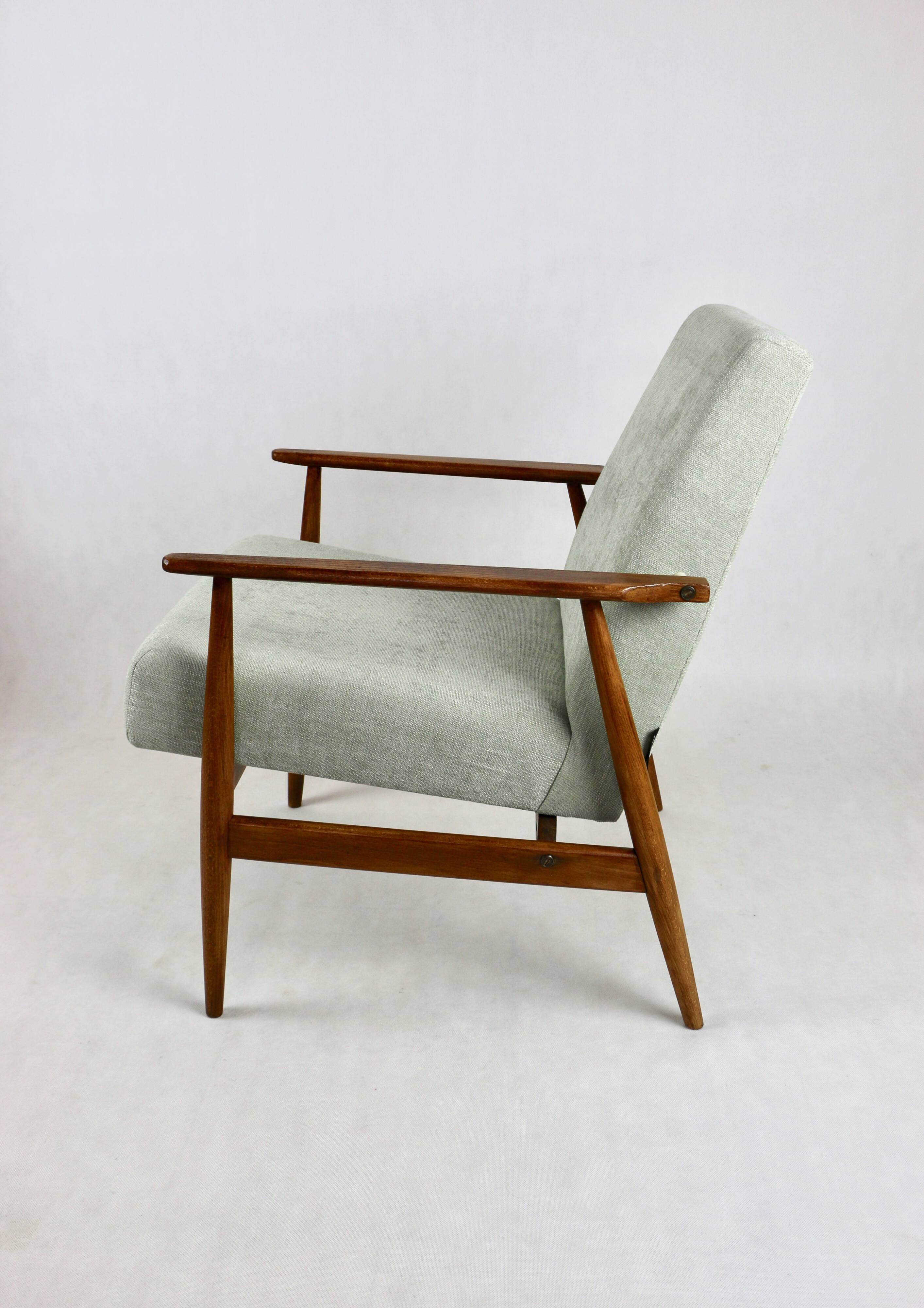 Fauteuil 'Lis', années 1970, vert clair, design Henryk Lis - bois naturel