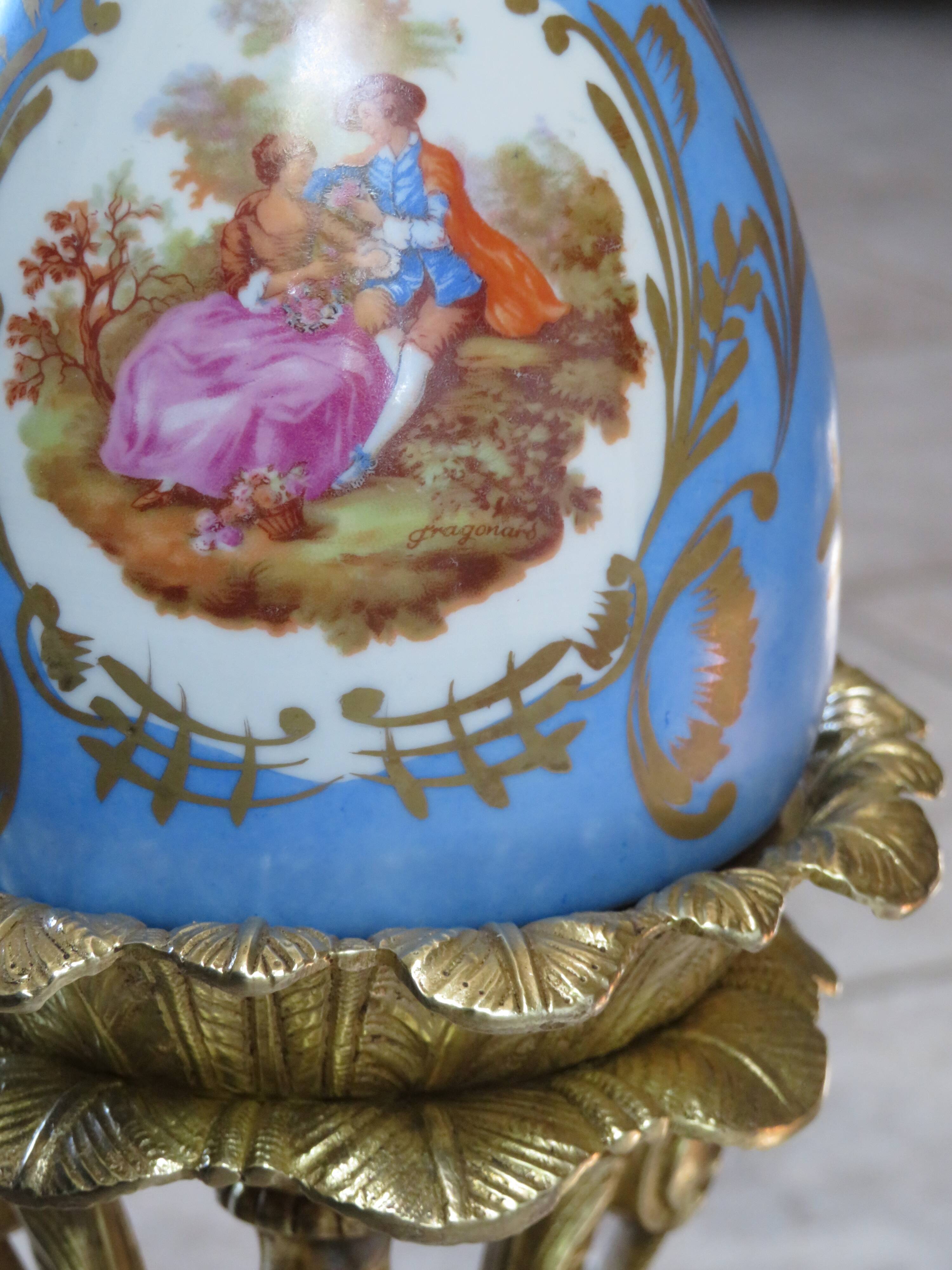 Bronze and blue porcelain floor lamp from the early 20th century.