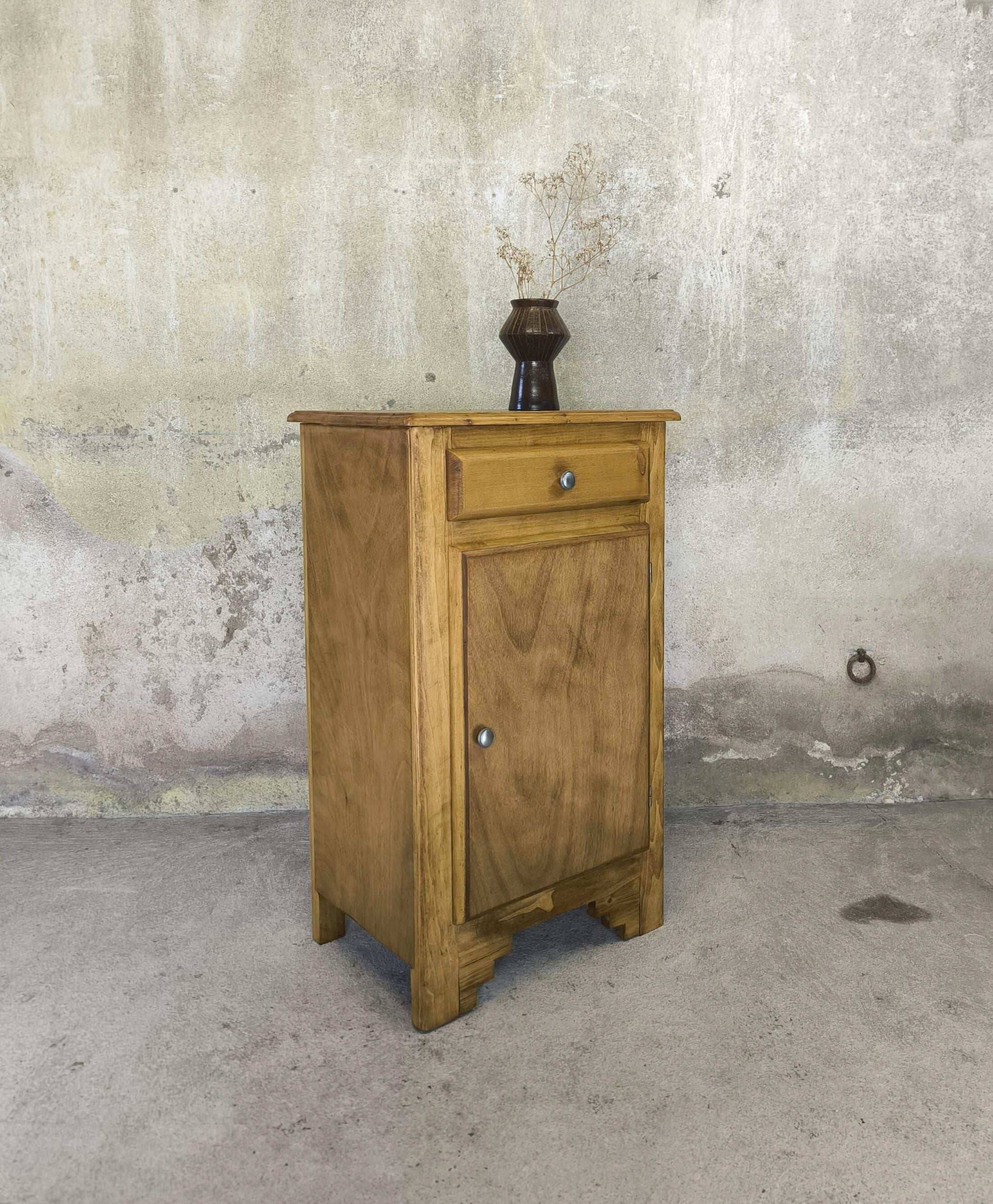Vintage wooden sideboard/confiturier