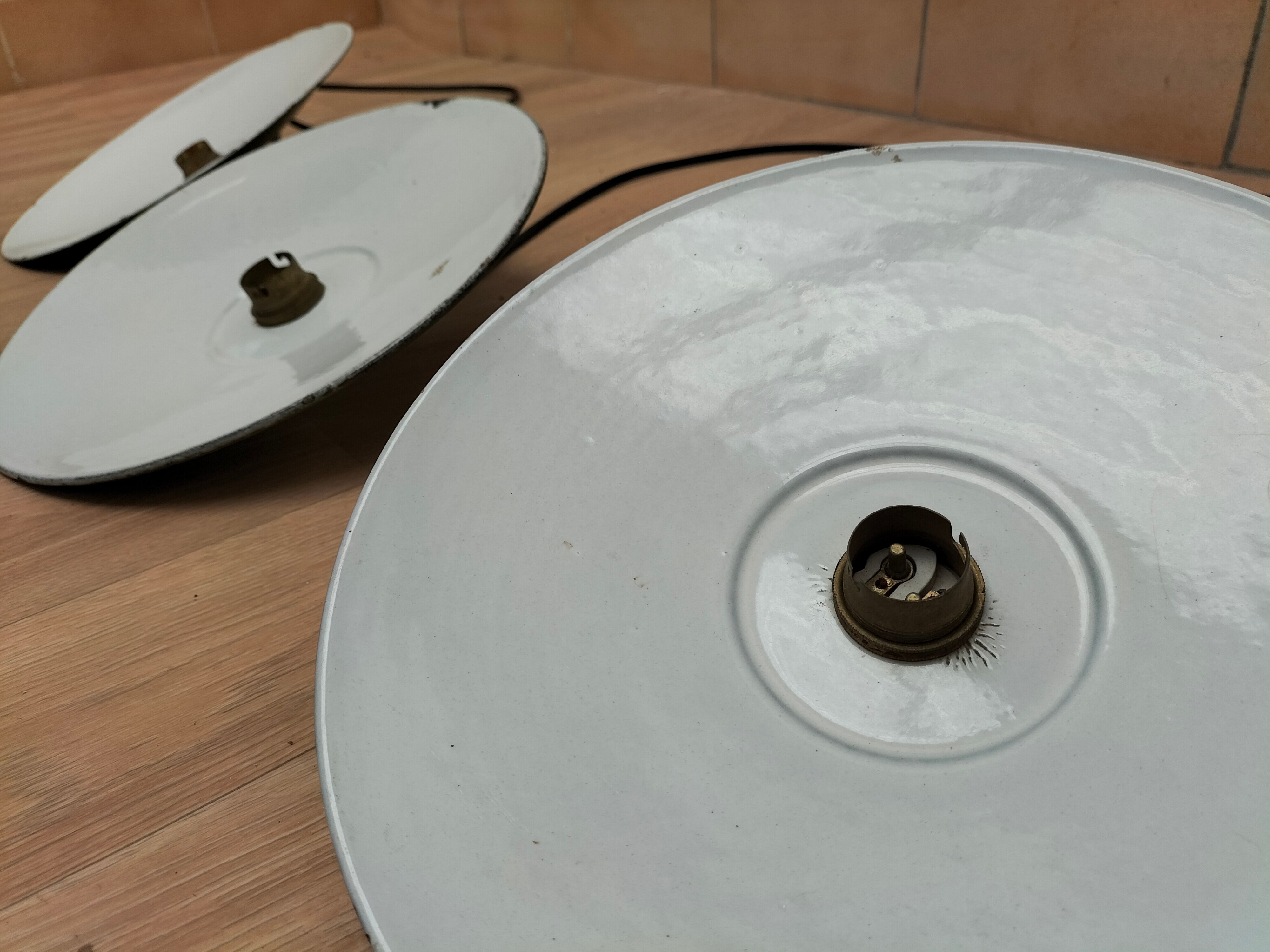 Set of 4 old pendant lamps