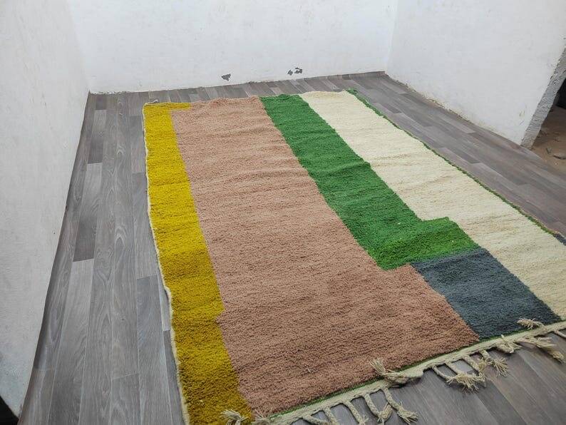 Handmade pure wool rug, size 2/3 m.