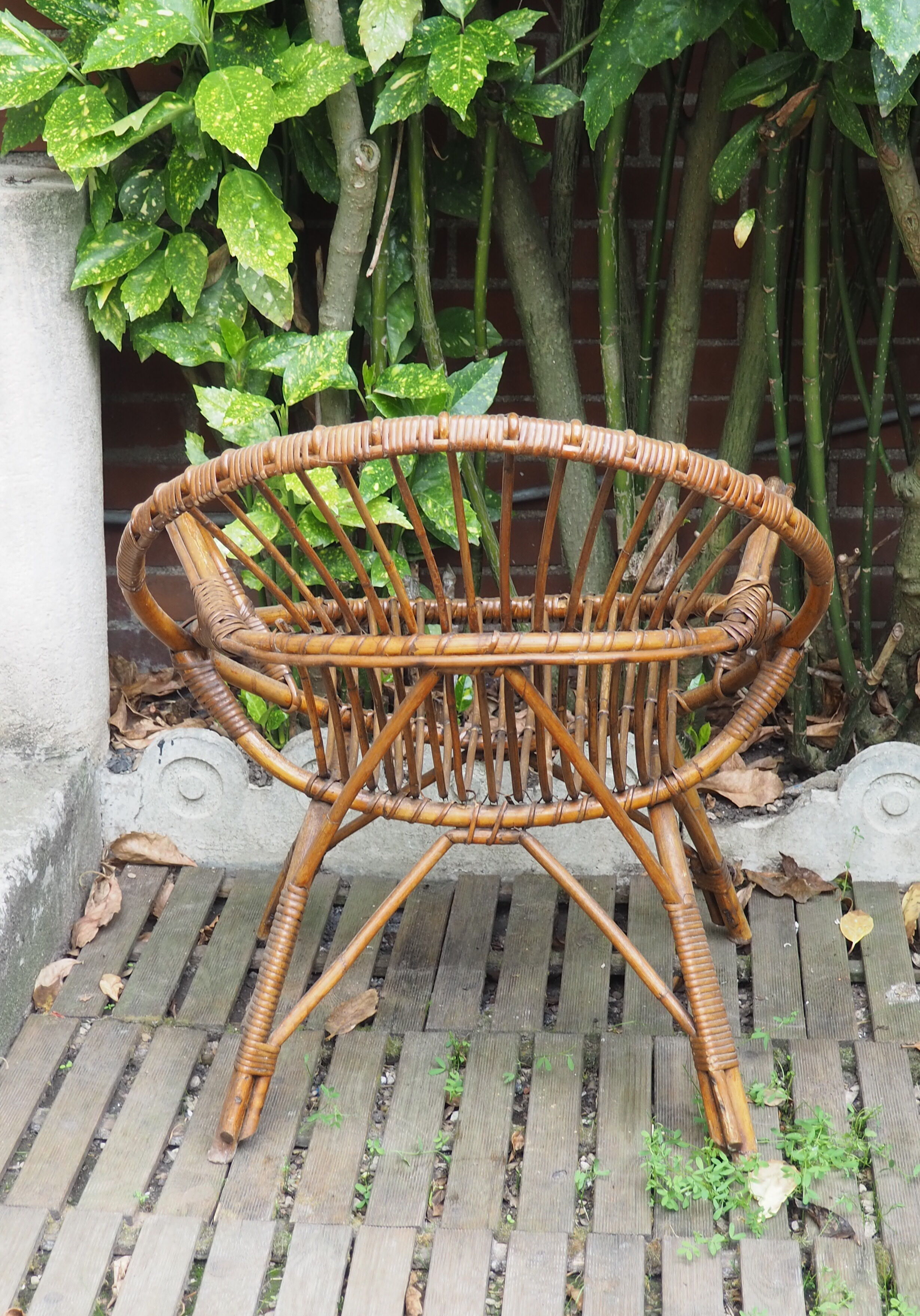 Fauteuil corbeille en rotin