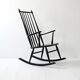 Fauteuil à bascule danois vintage de style Windsor
