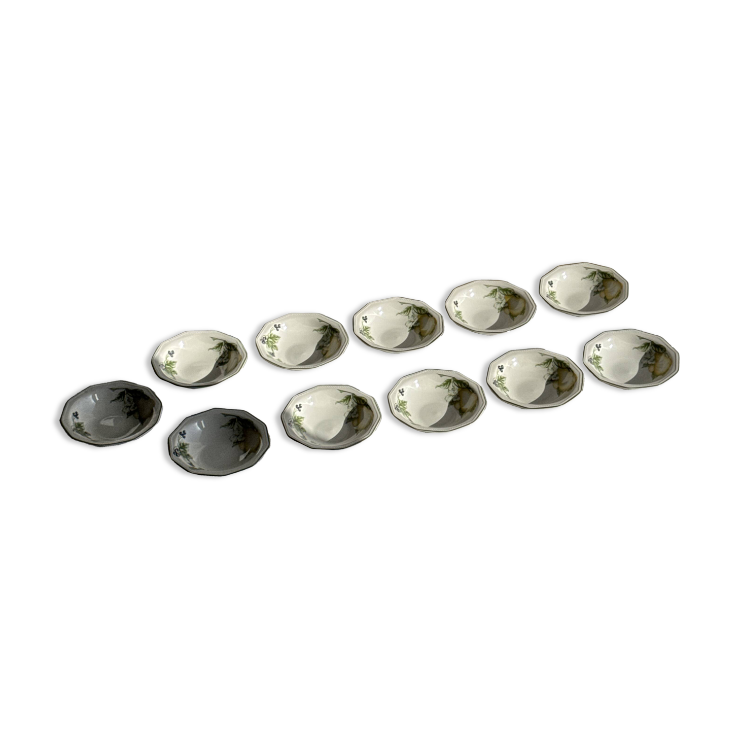 Set of 11 fruit-patterned bowls The Chartwell Collection England D17
