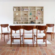 Set of 5 Scandinavian teak chairs from the 1960s, with curved backrest.