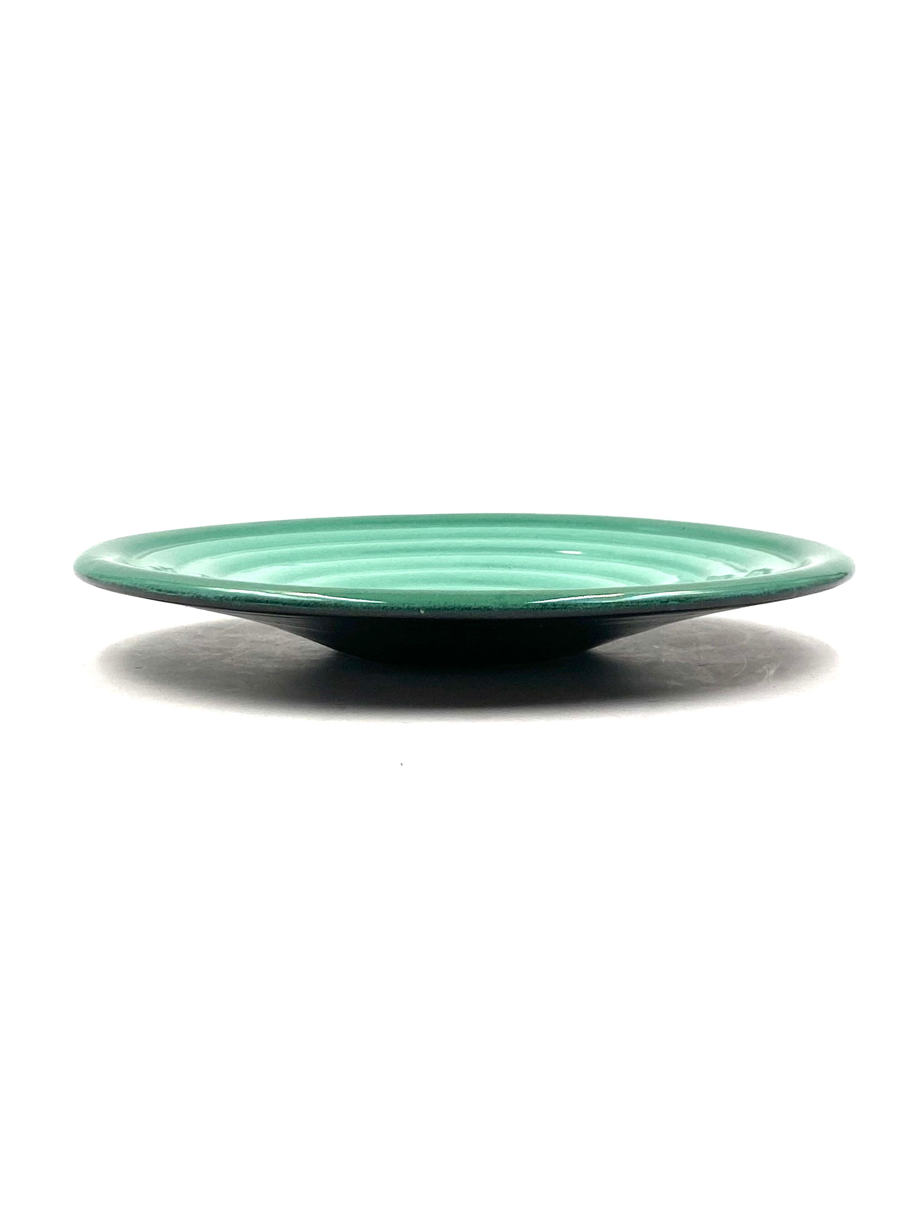 Midcentury green ceramic plate, Giuseppe Mazzotti, Albisola, Italy 1960s