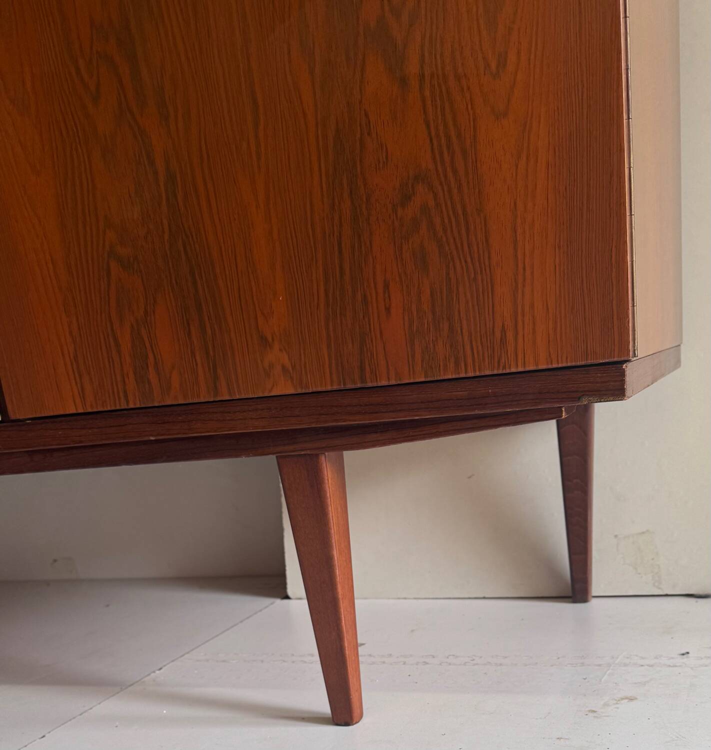 Scandinavian enfilade