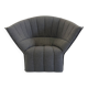 Fauteuil Moel gris foncé de Ligne Roset par Inga Sempé