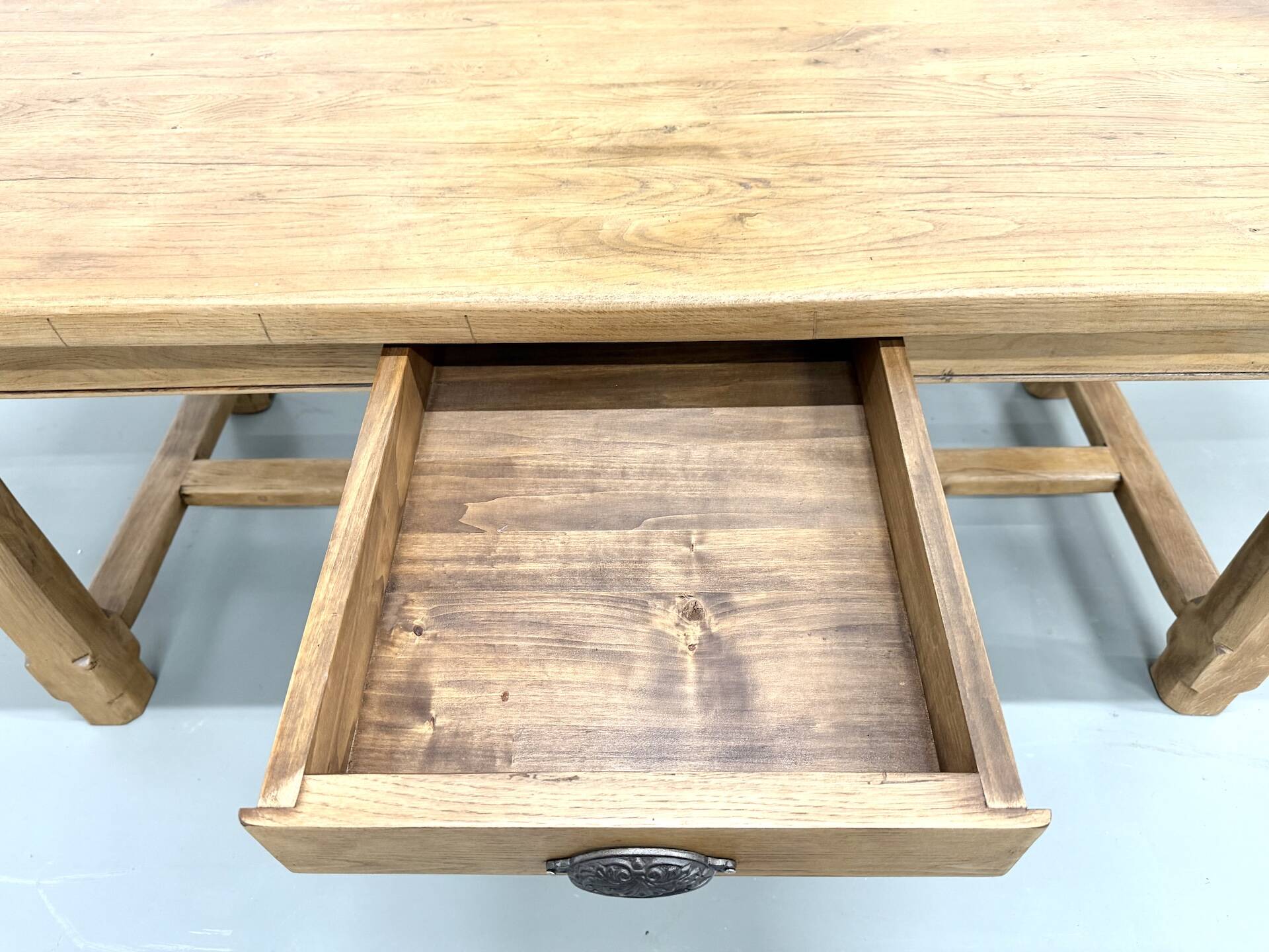 Extendable oak table, 1950s