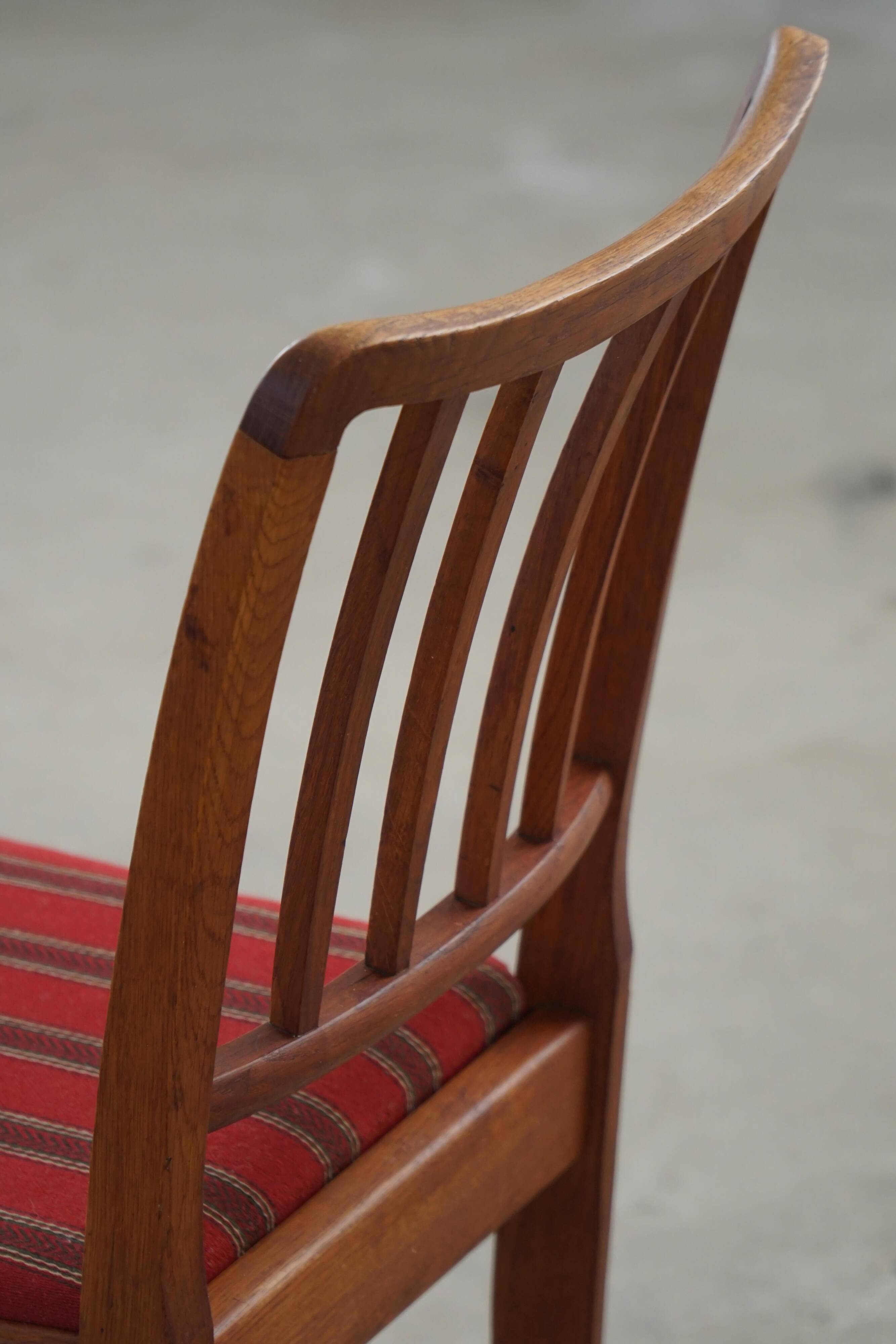 Set of 6 modern classic Danish dining chairs, oak with upholstered seats, 1950s.