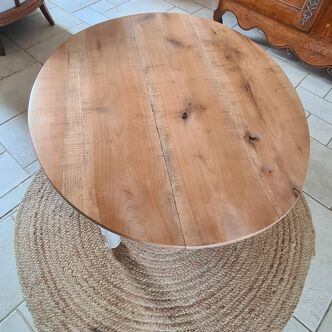 Country charm oval coffee table